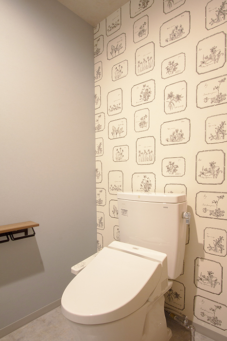 ドライヘッドスパ専門店 たぬきのおひるね 店舗内装デザイン トイレ