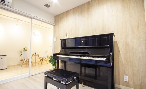 【FUKUOKAピアノ教室 博多校】店舗デザイン　内装　ピアノ