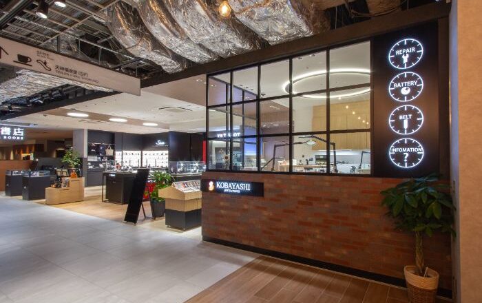 小林時計店　入り口