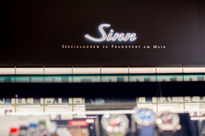 小林時計店 Sinn ロゴ